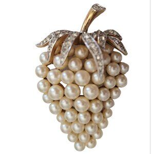 Trifari Gold Tone Clear Rhinestone Faux Pearl Grape Cluster Brooch, Signed M540